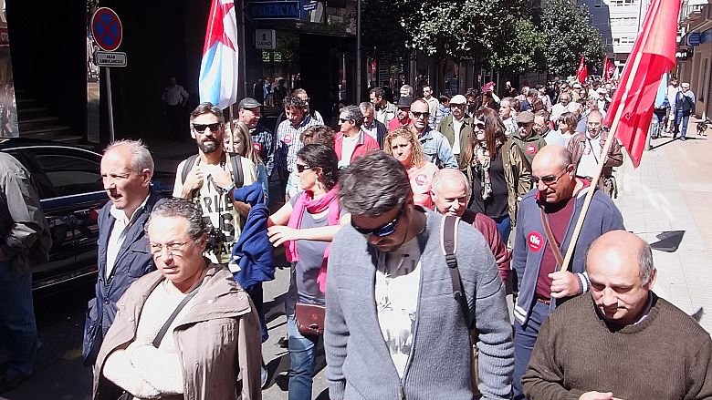 2016 05 01 ManifaPrimeiroMaioPontevedra03.JPG